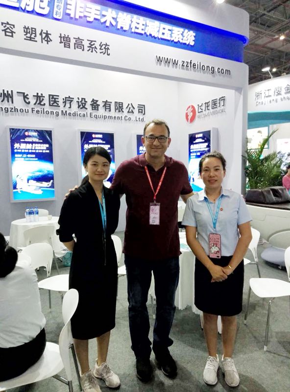 飛龍醫(yī)療外星艙亮相2018上海大虹橋美博會(huì) 飛龍醫(yī)療外星艙亮相2018上海大虹橋美博會(huì)