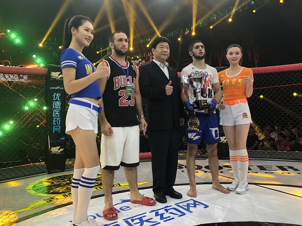 飛龍醫(yī)療外星艙走進(jìn)武林風(fēng) 飛龍醫(yī)療外星艙走進(jìn)武林風(fēng)